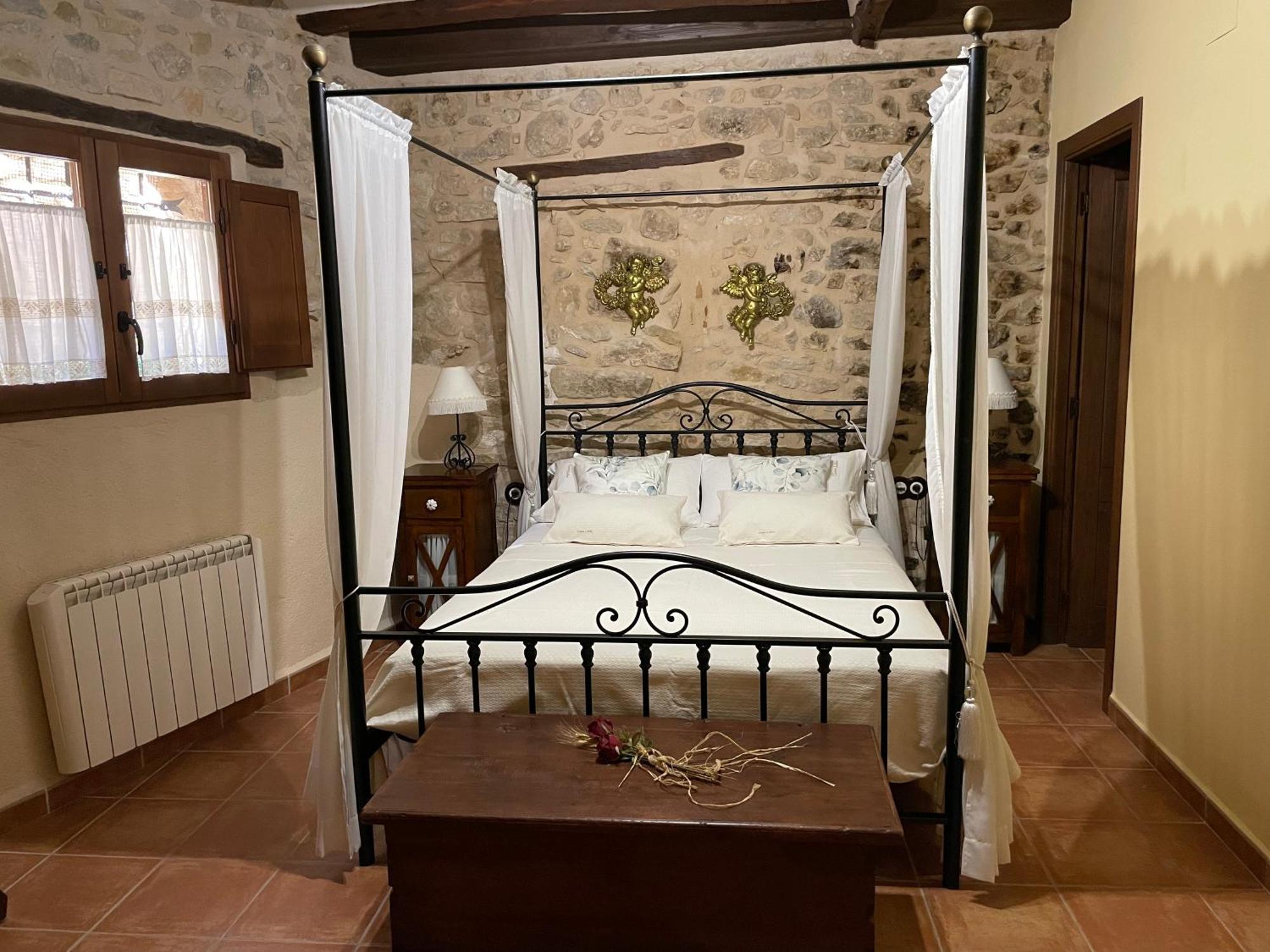 Casa Lidia - Antigua Posada Real Valderrobres Eksteriør billede